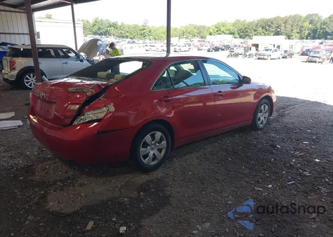 2007 Toyota Camry Le z USA, uszkodzony, nr VIN 4T1BE46K17U072849